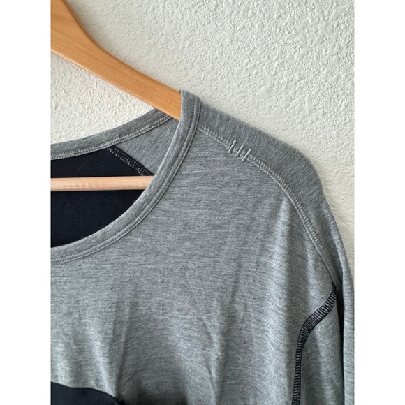 Lululemon men’s shirt size Large/XL navy and grey A110 - Picture 3 of 7